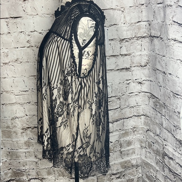 NY Collection Women’s Black Lace Sheer Sleeveless Top Sz 2X - Picture 2 of 9